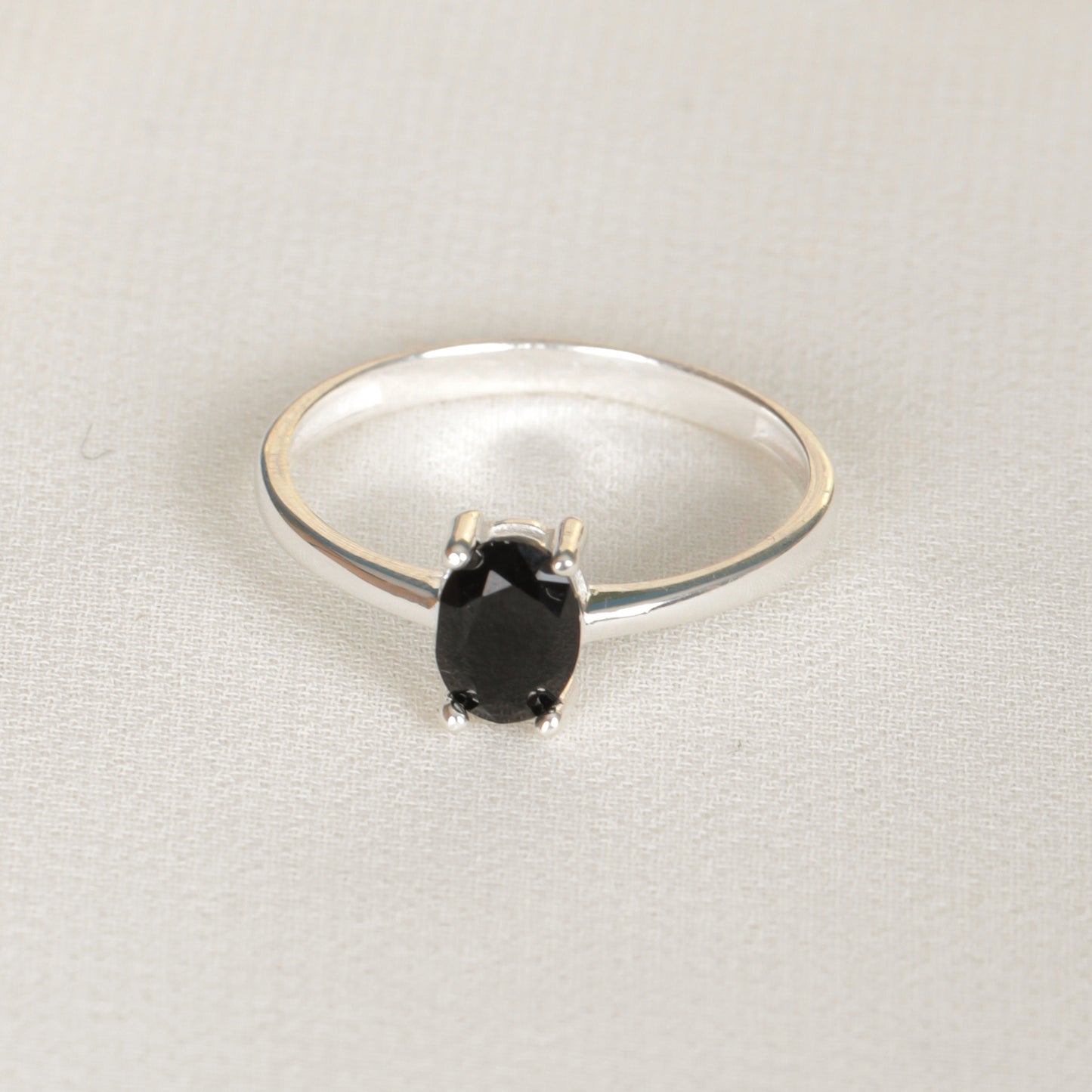 Black Obsidian Dainty Ring Obsidian Jewelry Men Women Obsidian Ring Crystal Healing Jewelry Obsidian Ring Minimalist Obsidian Ring