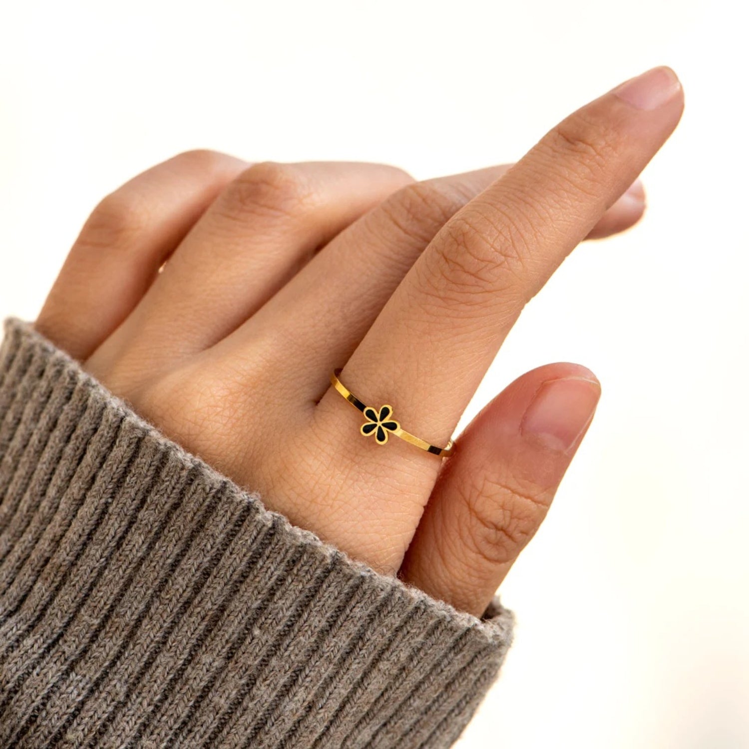 925 Sterling Silver Enamel Flower Ring Black