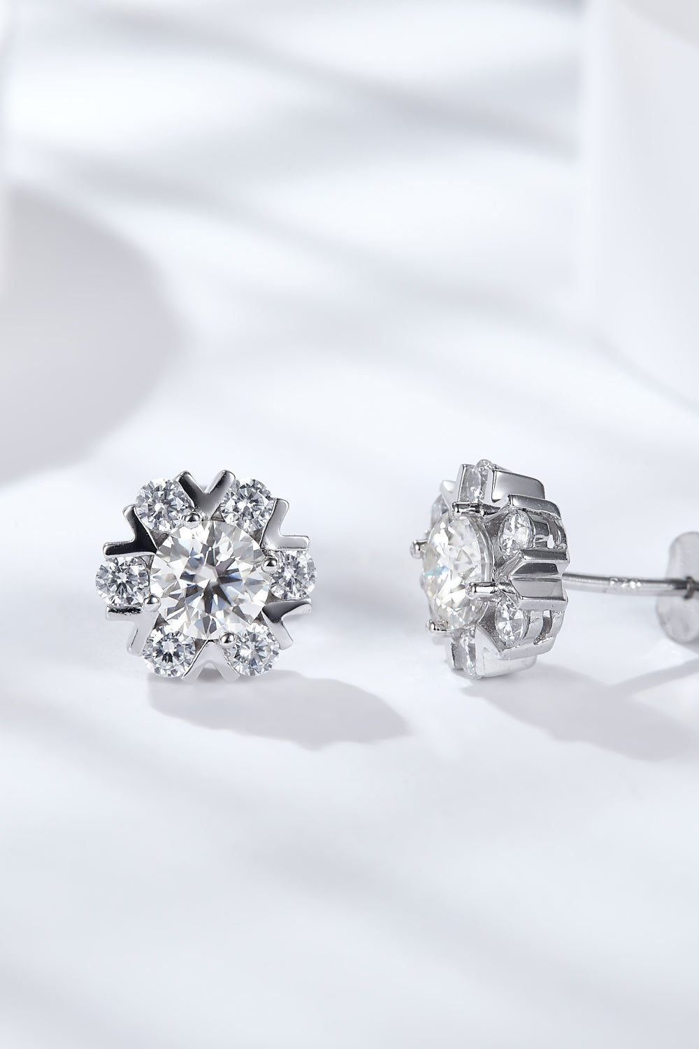 925 Sterling Silver Moissanite Stud Earrings.