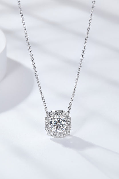 1 Carat Moissanite Flower Shape Pendant Chain Necklace Silver One Size