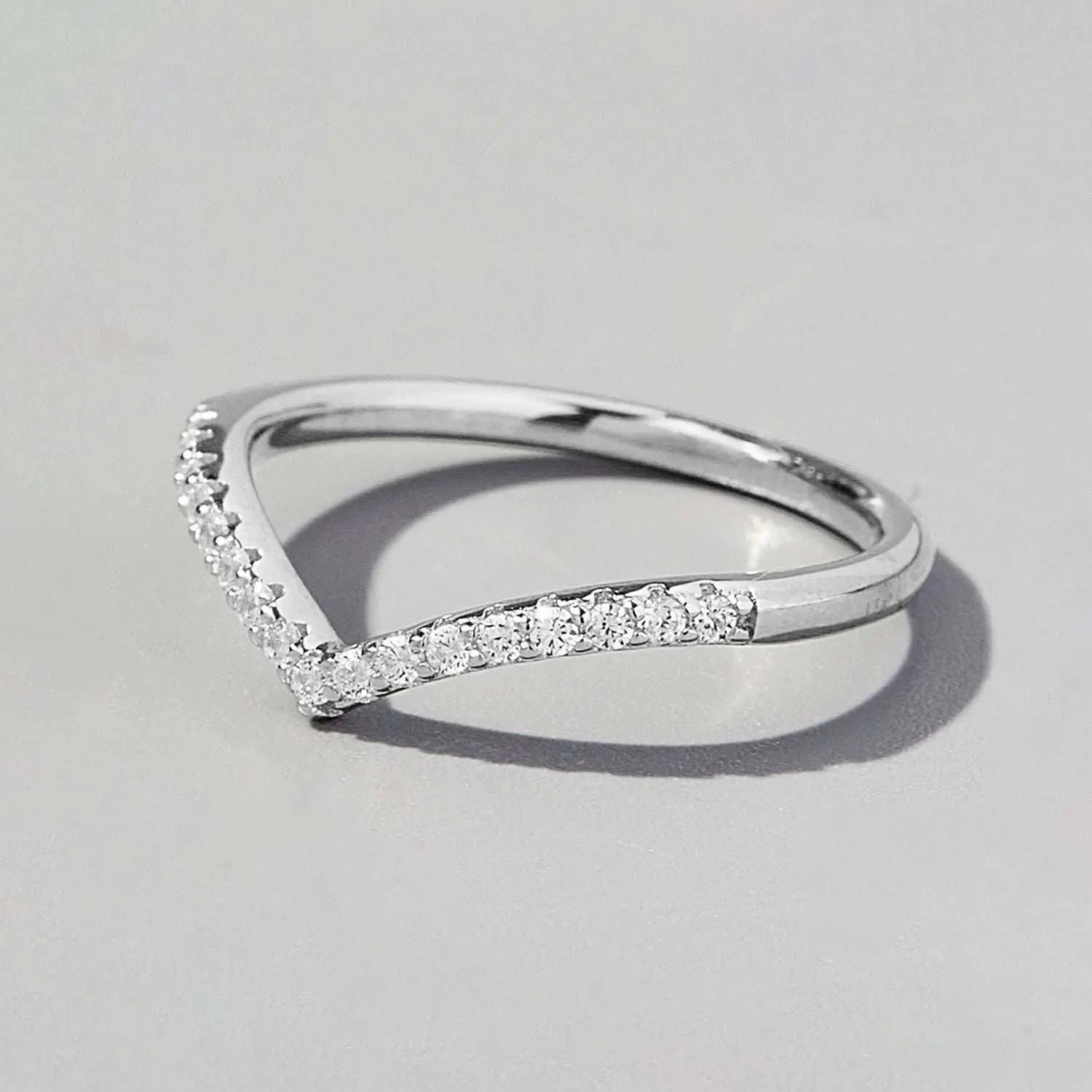 V Shape Inlaid Zircon 925 Sterling Silver Ring Silver