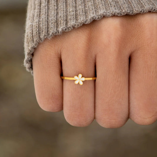 925 Sterling Silver Enamel Flower Ring White